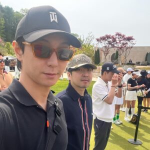 Hyun Woo Instagram - 골프의 진심인 남자들👍

@daelyu @hyunwoo0118 @min_hyuk21_ 
#송민혁프로 진심으로 응원합니다❤️
#구찌프로암