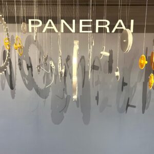 Hyun Woo Instagram - The World of Panerai 😀

전시 오프닝에 다녀왔어요.
멋진 오브제와 제품도 보고
워치메이킹도 경험할 수 있는 
특별한 시간이었습니다. 
두오모앤코에서 하는 이번 전시는 20일 토요일까지 
관람이 가능하다고 하니 
여러분도 방문해보세요✌️

#Panerai #TheWorldofPanerai #파네라이 #파네라이전시 
@panerai #fyp #trend