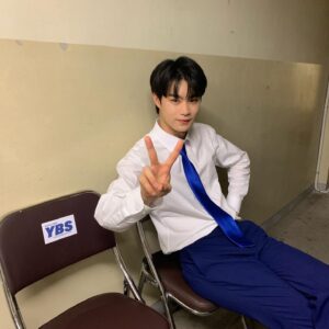 Hyun Woo-seok Instagram - 합응 🫡🫡
마지막은 돈까스 열심히 먹던 
김민재와 현우석 그 어딘가.. #치얼업