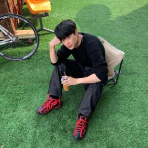 Hyun Woo-seok Instagram - 🌳
-
#광고 #YPROJECTXFILA #FILA