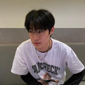 Hyun Woo-seok Instagram - 😶‍🌫️