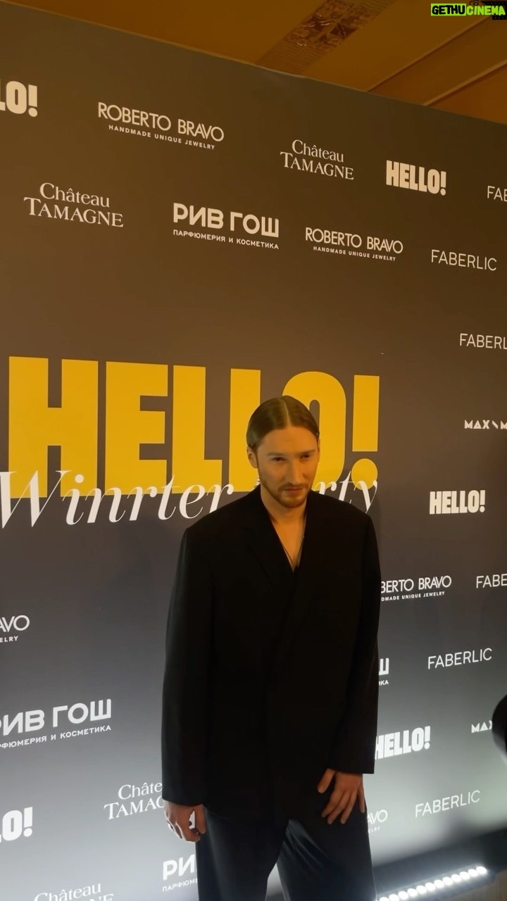 IVAN - 1.1K Likes - Премия @hello__ru 🤘🏼
Непривычный для меня образ, что скажете?