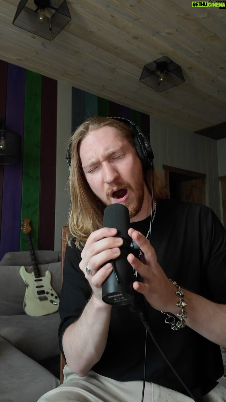 IVAN - 1.3K Likes - Пришли в голову строчки. Я никак не могу закончить😬 Поэтому помогайте! Лучшую строчку допою и выложу в рилс)