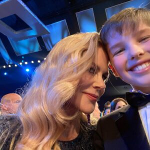 Actor Iain Armitage HD Instagram Photos and Wallpapers January 2020
