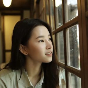 Iain Lu Instagram - 「運動就是一輩子的功課！我不知道運動會不會讓心情變好，但我知道不動的話，心情會變糟，眼前的21歲女孩思慮既清晰又成熟。」
-
 去年八月的某個午後，和Brian哥進行了一次愉快的訪談，那時候還只有21歲，剛剛體會到運動分泌的多巴胺所帶來的快樂。那天下午好像飛到了好遠好遠的地方，從戲劇到運動再聊回自己，每一次的對談，都是重新整理和認識自己的機會，謝謝 @havfit 和Brian哥🙏🏻