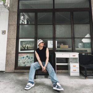 Ian Chan Instagram - -
Hello Sunday