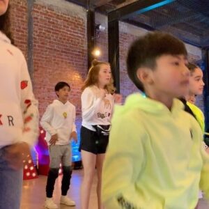 Ian Chen Instagram - i suck at dancing but here is some footage of me attempting #playitforward so enjoy
.
check it out- for every video of the #playitforward dance challenge, abercrombie donates $1 to the Nationwide Children’s Hospital On Our Sleeves movement!

#playislife