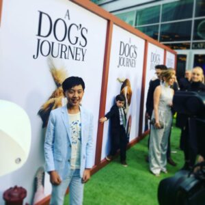 Ian Chen Instagram - Mom, please get me a dog 😊❤️💕...
See #ADogsJourney in theaters May 17th!!! 👕 Thank you, @kirakids @jcrew!