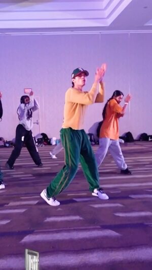 Ian Eastwood Instagram - 💎❤️‍🩹“DIAMOND THERAPY”❤️‍🩹💎 - @channeltres @diplo @walkerandroyce | 📍@monstersdance - RESTON, VA EDTION
-
been experimenting with new ways to end class lately and really been enjoying the new format. what do you think? 
-
#class #danceclass #choreographer #dancer #commercialchoreography #channeltres #diplo