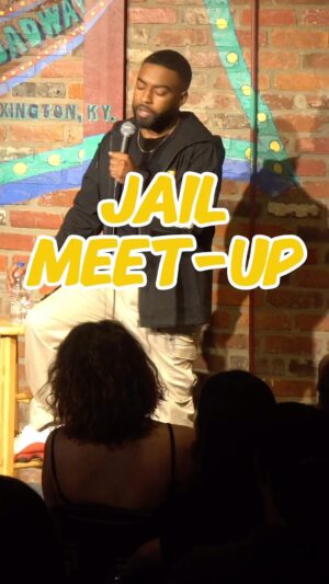 Ian Lara Instagram - C.O runs into one of her former inmates

#funny #comedy #joking #standupcomedy #comedycentral