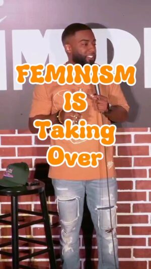 Ian Lara Instagram - He really wasn’t allowed to talk to me 😂

#comedian #funny #standupcomedy #standupcomedian #joking #fyp #crowdwork