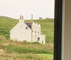 Ian McQue Instagram - Few more #housenextdoor 
#harloshwoodh #isleofskye