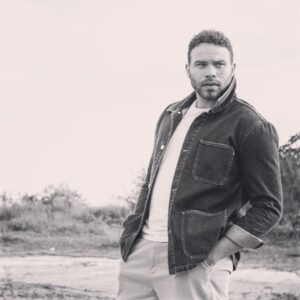 Ian Verdun Instagram - It’s times like these, you really see who’s in your corner. I see you, I appreciate you, and I love you. Ya’ll know who you are. #appreciationpost #ittakesavillage #nomanisanisland #wishicouldhugyouall #butyouknow #theresstillaplaguegoingon #soletthispostbemyvirtualhug #imadigitalteddybear