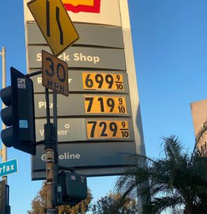 Ian Ziering Instagram - The only place you can get gas for $1.59 in America is Taco Bell!