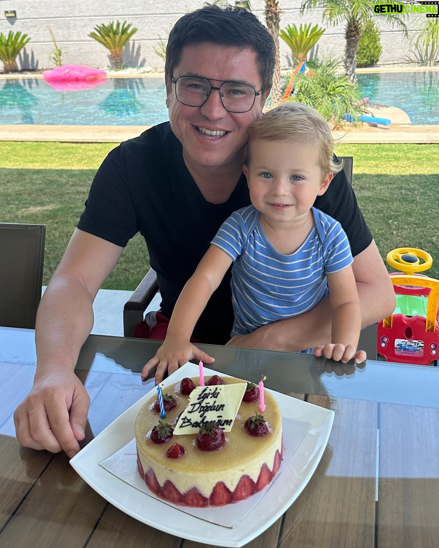 İbrahim Büyükak - 154.3K Likes - 40’ım çıktı 💙🎂👶