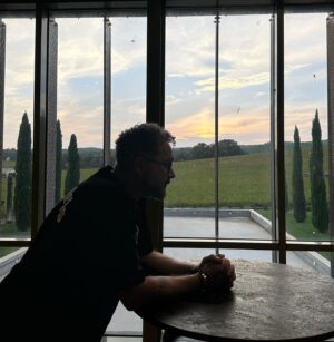 İbrahim Selim Instagram - Bir takım aktiviteler dumpı
1-sanat 2-yemek 3-yemek 4 ve 5- sanat 6- açlıktan gergin bir sanat 7- Kendimi açık ettiğim an, tokum kesin bak orda

İyi kilo almıyorum he @nilaykececi

📸 @daayeay 🥰