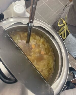 Ichikawa Ebizo XI Instagram - *
Smelling like school cafeteria…
Brings back memories and kinda makes me cry…

学校の給食みたいな、

香り、

なんか
懐かしすぎて

泣けます、、

#市川團十郎白猿 #市川海老蔵 #海老蔵 #市川新之助 #成田屋 #歌舞伎 #歌舞伎座 #和 #舞台 #三千世界 #ABKAI #ABMORI #ebizoichikawa #ebizo #kabuki #thunderparty #theater #theaterarts #actor #kabukiactor #japan #classic #traditionaljapan #japaneseculture
#japan_og_insta #performingarts
