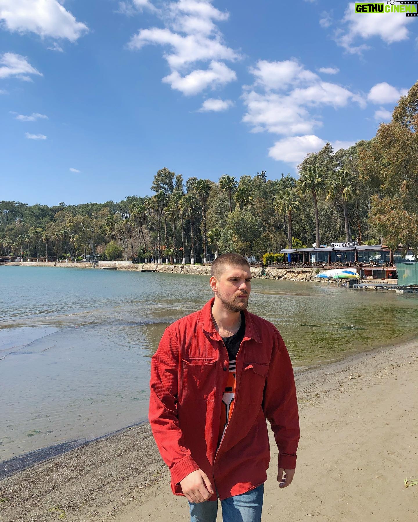 İdris Nebi Taşkan - 22.8K Likes - 7 yedi