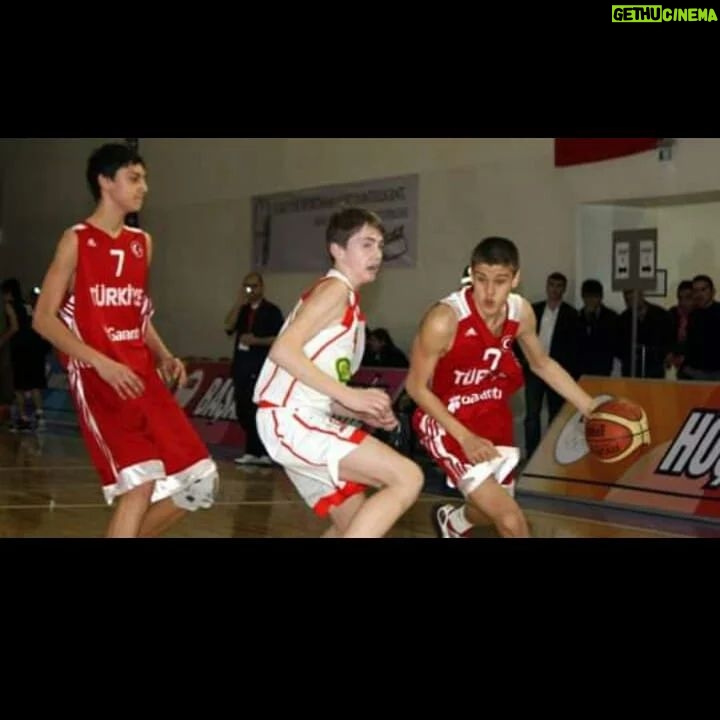 İdris Nebi Taşkan - 7.3K Likes -