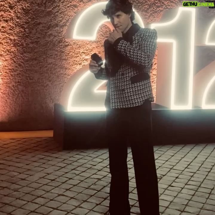 Ignacio Garmendia - 3 Likes - Postales de una noche memorable @carolinaherrera #212carolinaherrera #212stateofmind Total look @vicenterodriguez_r š©