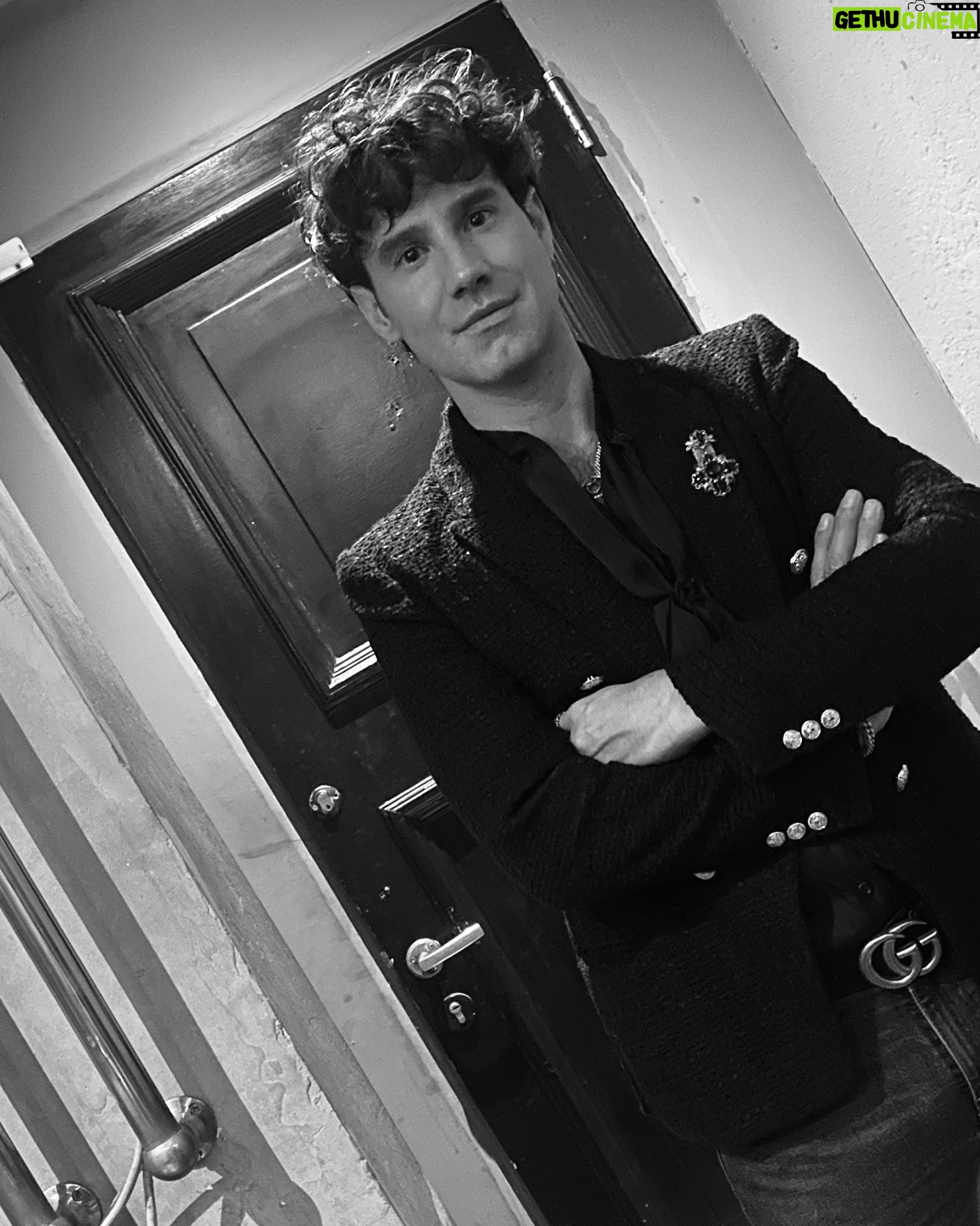 Ignacio Garmendia - 3 Likes - Llegué…hay alguien casa…?