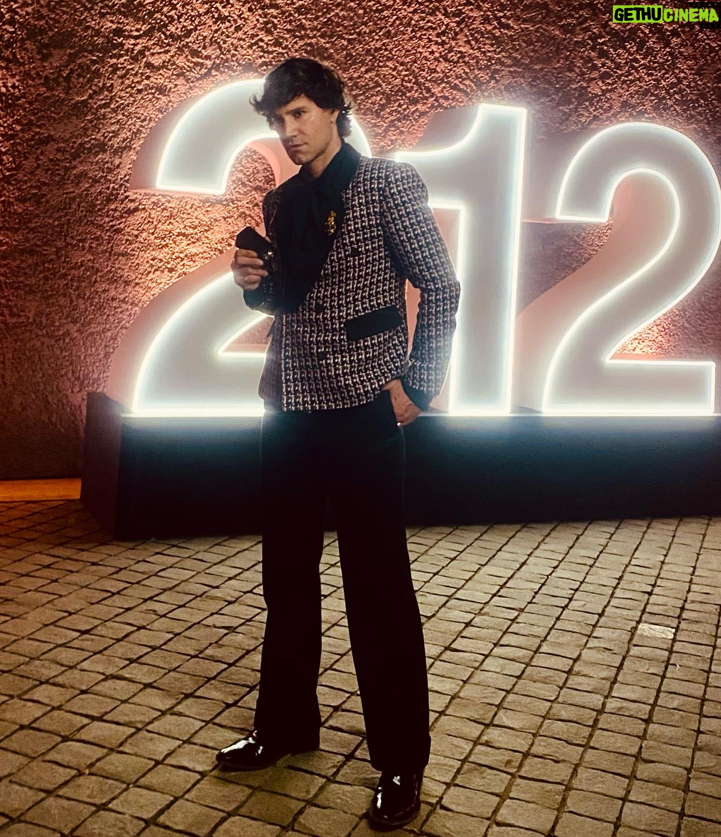 Ignacio Garmendia - 3 Likes - Postales de una noche memorable @carolinaherrera #212carolinaherrera #212stateofmind Total look @vicenterodriguez_r 🎩
