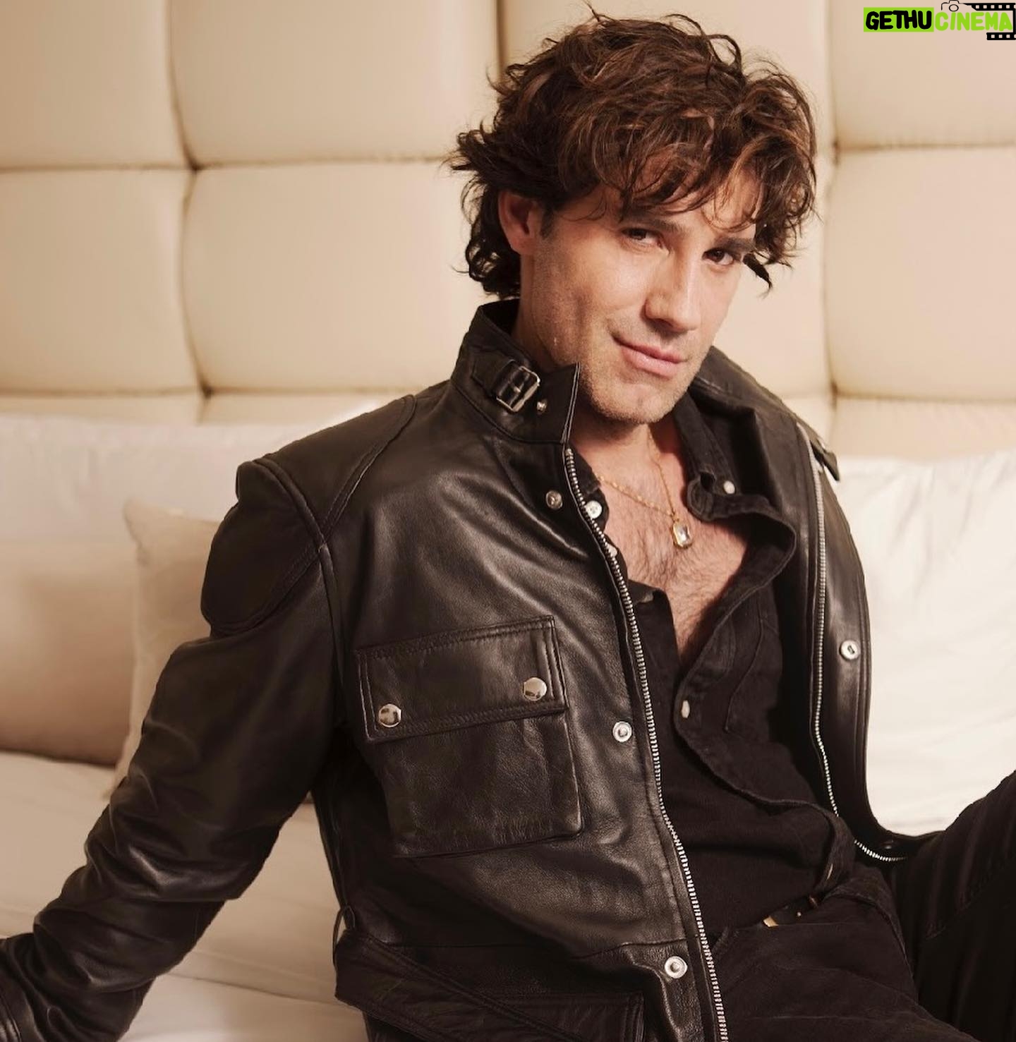 Ignacio Garmendia - 3 Likes - El agrado de colaborar con una marca que te encanta @amenleather y construida a pulso por su dueña…cuidado y encanto en cada detalle @thecollectivecl