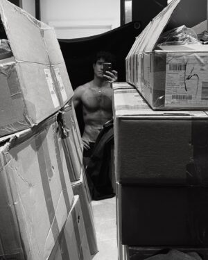 Ignacio Garmendia Instagram - Entre cajas 📦