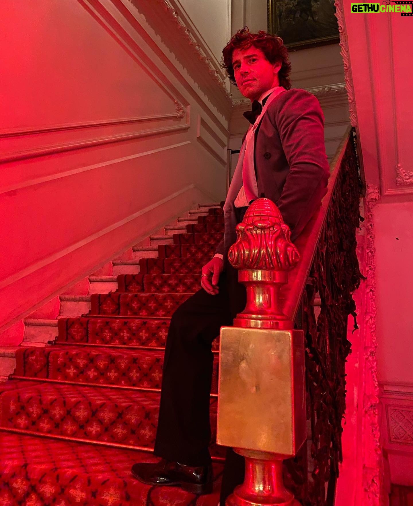 Ignacio Garmendia - 3 Likes - Fragmentos de una noche memorable…un matrimonio que quedará en la retina por un buen tiempo… 🎩🎩🎩 Total look by @vicenterodriguez_r @vicenterodriguezcl
