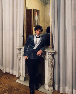 Ignacio Garmendia Instagram - Fragmentos de una noche memorable…un matrimonio que quedará en la retina por un buen tiempo… 🎩🎩🎩 Total look by @vicenterodriguez_r  @vicenterodriguezcl