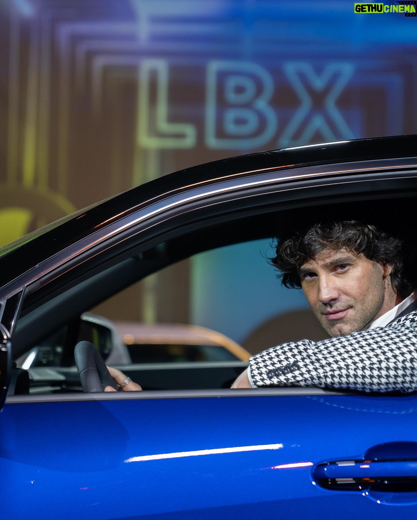Ignacio Garmendia - 3 Likes - Los tiempos avanzan y @lexus_chile también lo hace con su nuevo LBX 2024 con tecnología eléctrica híbrida autorecargable, nuevos y atractivos colores y un diseño interior sofisticado y minimalista. Sorprende y encanta…todo un acierto.
#NEWLEXUSLBX
#EVERYDAYEXTRAORDINARY