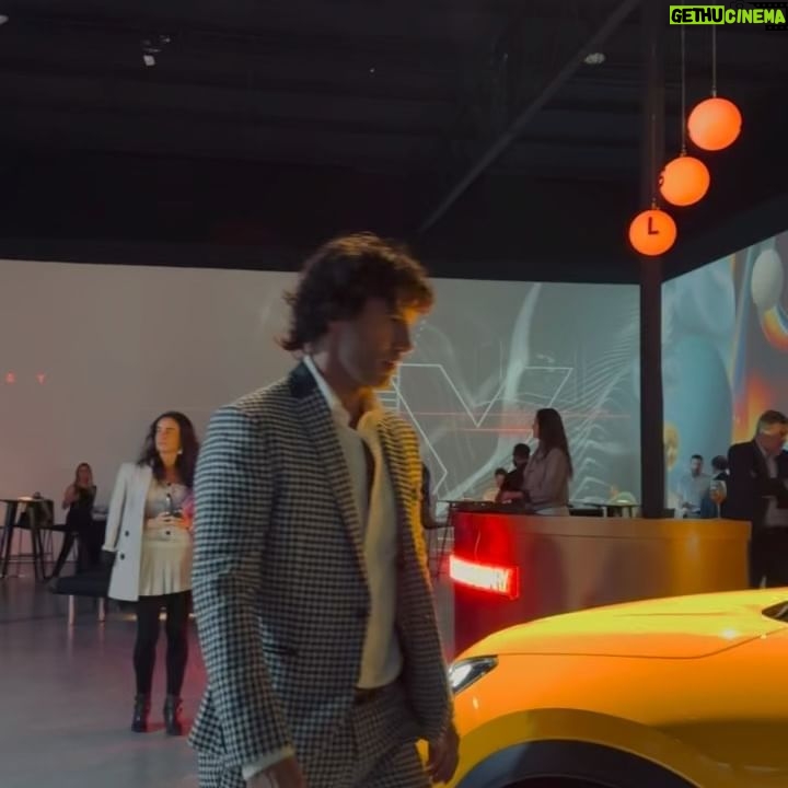 Ignacio Garmendia - 3 Likes - Los tiempos avanzan y @lexus_chile tambiĆ©n lo hace con su nuevo LBX 2024 con tecnologĆa elĆ©ctrica hĆbrida autorecargable, nuevos y atractivos colores y un diseƱo interior sofisticado y minimalista. Sorprende y encantaā¦todo un acierto.
#NEWLEXUSLBX
#EVERYDAYEXTRAORDINARY