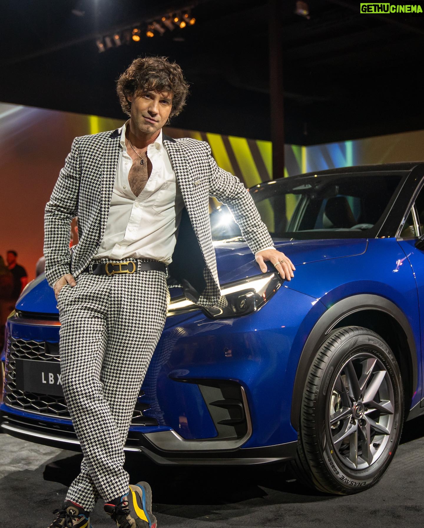 Ignacio Garmendia - 3 Likes - Los tiempos avanzan y @lexus_chile también lo hace con su nuevo LBX 2024 con tecnología eléctrica híbrida autorecargable, nuevos y atractivos colores y un diseño interior sofisticado y minimalista. Sorprende y encanta…todo un acierto.
#NEWLEXUSLBX
#EVERYDAYEXTRAORDINARY