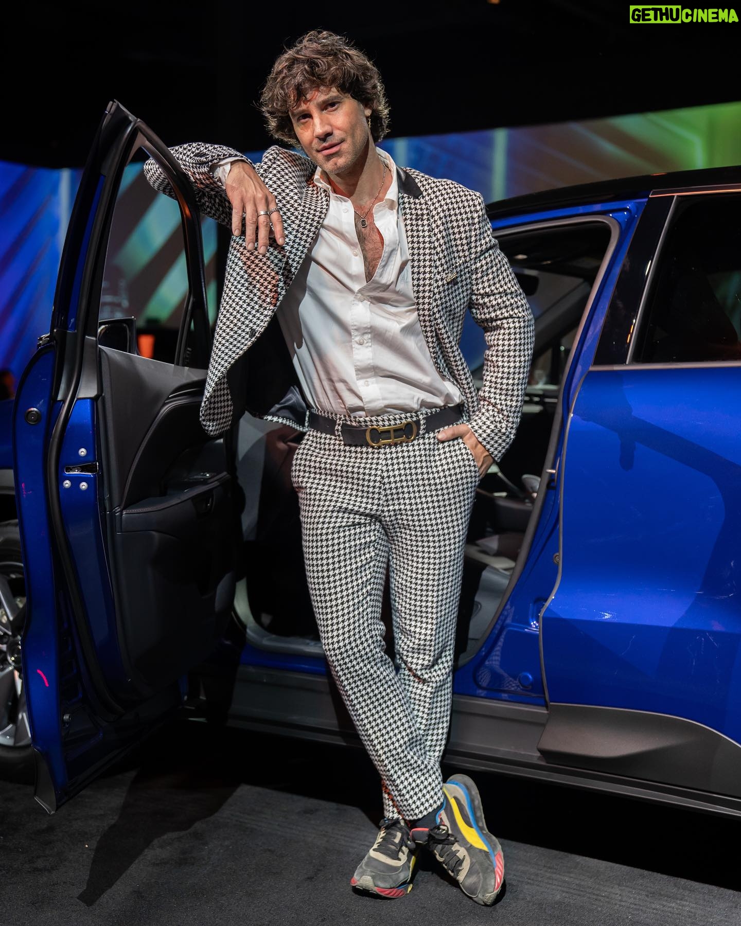 Ignacio Garmendia - 3 Likes - Los tiempos avanzan y @lexus_chile también lo hace con su nuevo LBX 2024 con tecnología eléctrica híbrida autorecargable, nuevos y atractivos colores y un diseño interior sofisticado y minimalista. Sorprende y encanta…todo un acierto.
#NEWLEXUSLBX
#EVERYDAYEXTRAORDINARY