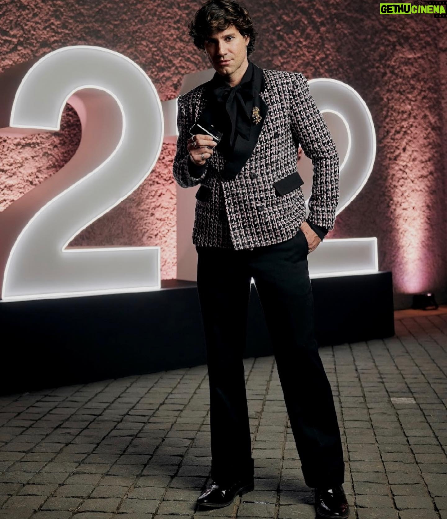 Ignacio Garmendia - 3 Likes - Postales de una noche memorable @carolinaherrera #212carolinaherrera #212stateofmind Total look @vicenterodriguez_r 🎩