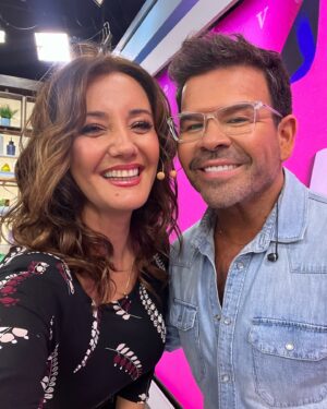 Ignacio Gutiérrez Instagram - Un jueves marcado por la contingencia, pero al estilo #TuDía ☺️ Muchas gracias por su compañía este capítulo 🥹 Nos reencontramos el viernes para cerrar la semana con sorpresas y mucha información 👌🏼

#tudia13 ☀️de LUNES A VIERNES desde las 8:00 horas por las pantallas de #Canal13 y www.13.cl 💻🖥️📱