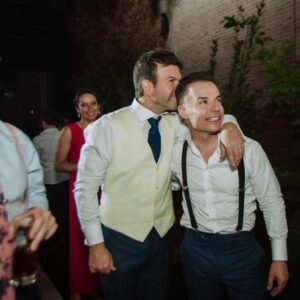 Ignacio Gutiérrez Instagram - Nuevos desafíos !!! 
 
Hoy el mejor doctor del mundo mundial comienza un nuevo desafío que lo tiene a él y a todos en esta casa  mucho más que felices. 
Trabajó intensamente  para que llegara el  día y desde ahora  comienza a trabajar exclusivamente en @clinicameds . 
Quiero decirles a sus miles de pacientes , que para él son todas muy importantes. Conoce sus nombres y contesta sus mails. Se alegra cuando logran avanzar luego de sus cirugías y tratamientos . 
Que gran honor tener a su @dr.macaya.ginecologo como médico tratante. 
Sigue disfrutando el hacer esa médica de excelencia que todos merecen.
Clínica @clinicameds, que gran premio.