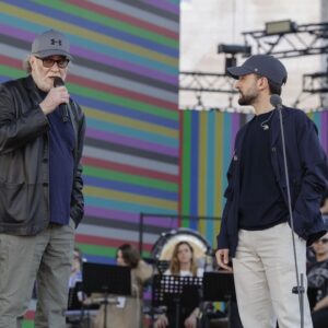 Ignazio Boschetto Instagram - Soundcheck #Tuttiperuno con @amorosoof, @claudiobaglioniofficial, @gaetanocurreri_official, @degregoriofficial, @giorgiaofficial, @giorgiopanarielloreal, @mara.sattei, @vecchioniofficial

Appuntamento a stasera, in prima serata Canale 5.