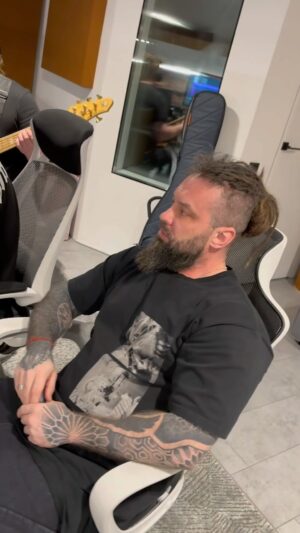 Igor Burnyshev Instagram - «Синтетика 1.0» на подходе.