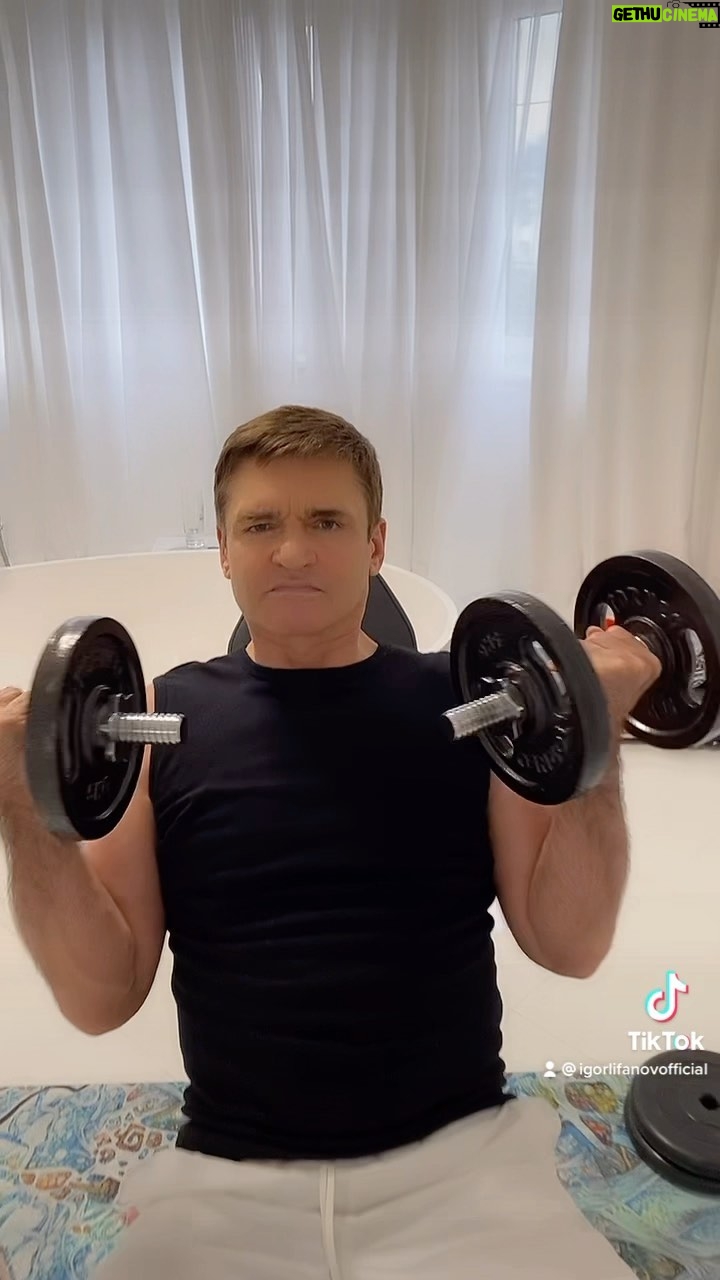 Igor Lifanov - 10.1K Likes -
