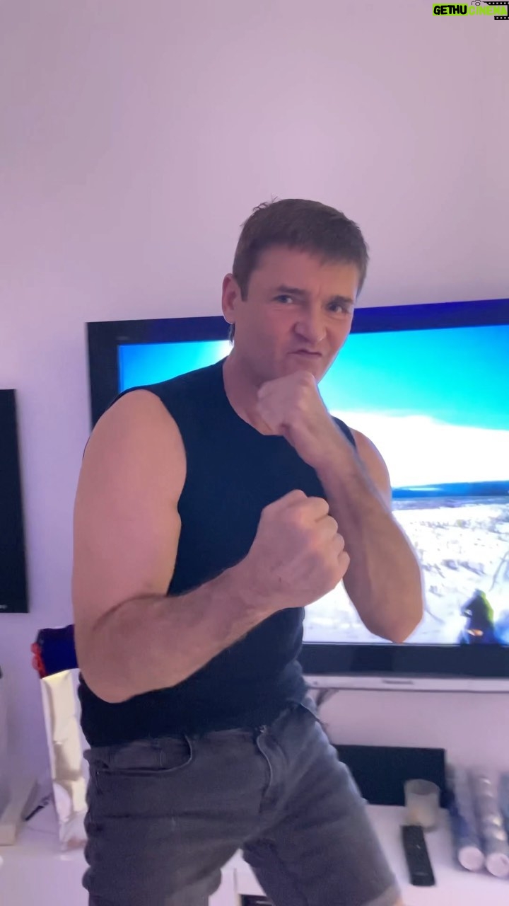 Igor Lifanov - 10.6K Likes - Всех с премьерой!!!
Смотрим вместе…