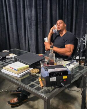 Ike Catcher Instagram - Ironically I was starring on set in the MMA movie "Throwing Hands" before I started throwing these hands in the octagon 4 real. Seems like things are always coming full circle. The story of my life when fantasy meets reality! 
#superstar #ikeCATcher #BIGGESTMANONTHEBARS