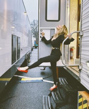 Ilana Becker Instagram - honey, i’m home.
