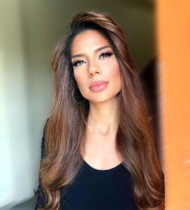 Ilianna Mavromati Most Liked Photos and Posts