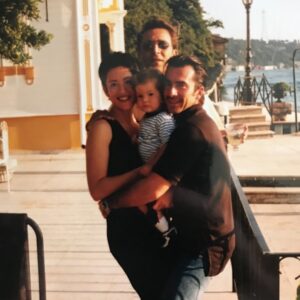 İlker İnanoğlu Instagram - CANIM OĞLUM ESKİ EŞİM VE HALA EN YAKIN ARKADAŞIM VE AMCASI BAŞKANIMIZZZZZ ALİ KOÇÇÇ❤️🙏🧿MY SON MY EX WİFE AND STILL MY BEST FRİEND  AND UNCLE ALIIIIII @hairbychloe58 @eleanor_darkness @nebi4 @fenerbahce #tbt #kanlıca #istanbul #aile #sevgi #love #life #blessed