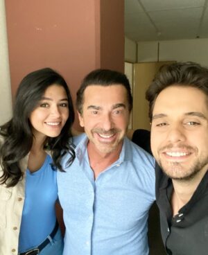 İlker İnanoğlu Instagram - Herkese Mutlu Pazarlar Biz Çalışıyoruz Siz Bizim İçinde Pazarın Keyfini Çıkarın @elayoruklu @yigitcanergin 🧿🙏❤️🇹🇷🚀🎭🎬🎥💫🔥@arkasokaklarofficial #arkasokaklar @kanald #tv #istanbul #serıes #production #producer @erler.film #sevgi #huzur #başarı #losangeles #miami #newyork #london #peace #love #healthy #health #wealth #success #joy #happiness #life