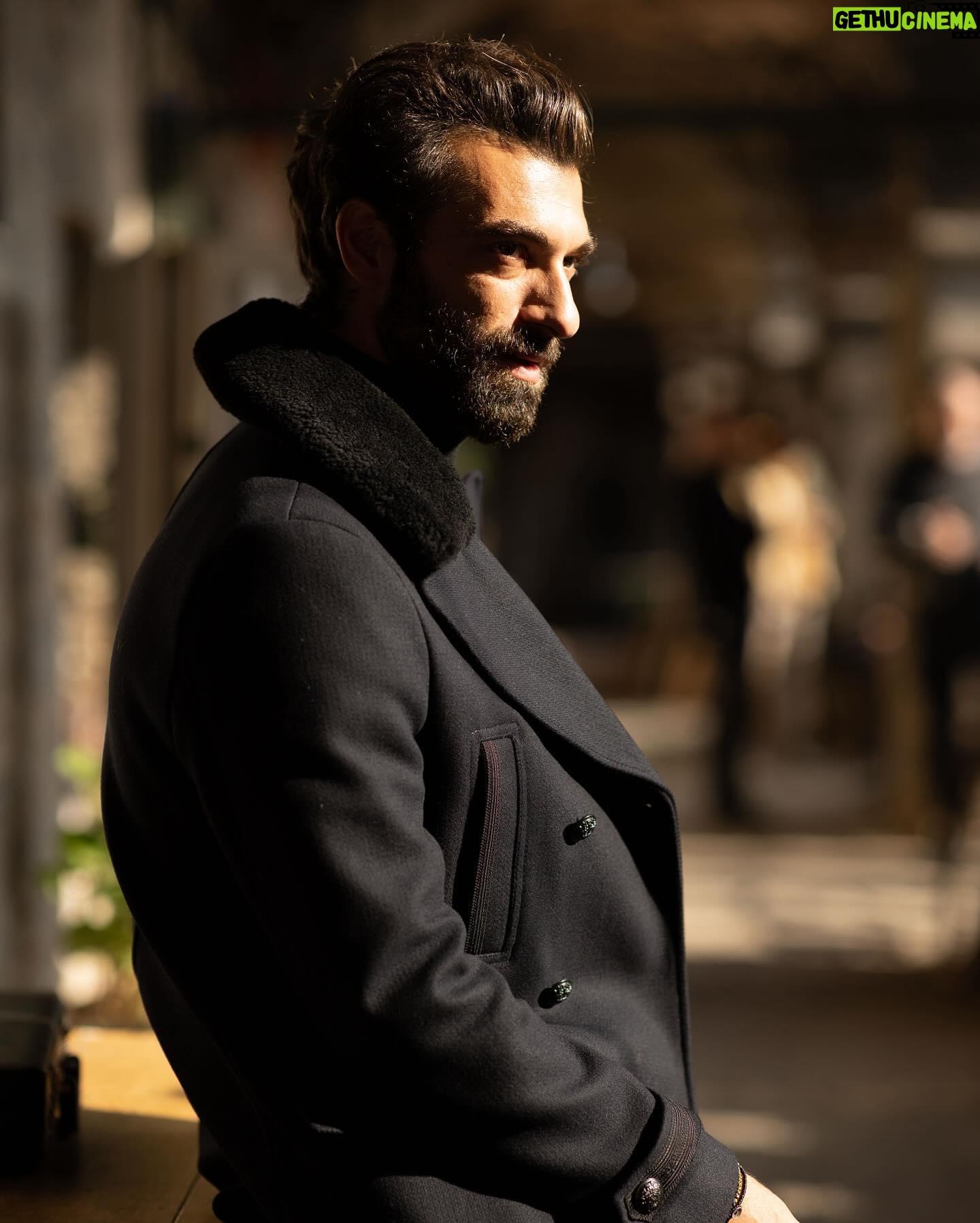 İlker Kaleli - 108.7K Likes - Hola España!
Nos encontramos esta noche a las 22.45 en @antena3com
Bundan 1,5 yıl önce, hiç bilmediğim bir dilde gözü karartıp düşmüştük bir hikayenin içine, deliliğin peşine…
“La passion Turca” bugün ilk defa İspanya ve Latin Amerika’da yayında.
🇹🇷 🇪🇸
F: @yigit___eken
