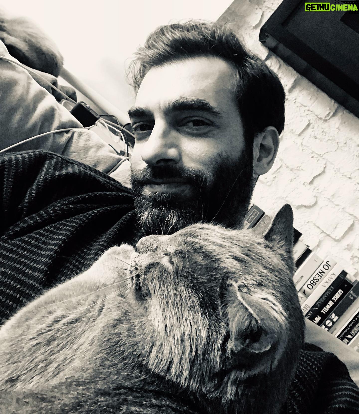 İlker Kaleli - 111.3K Likes - İyi bayramlar çocuklar. Hadi bakalım.