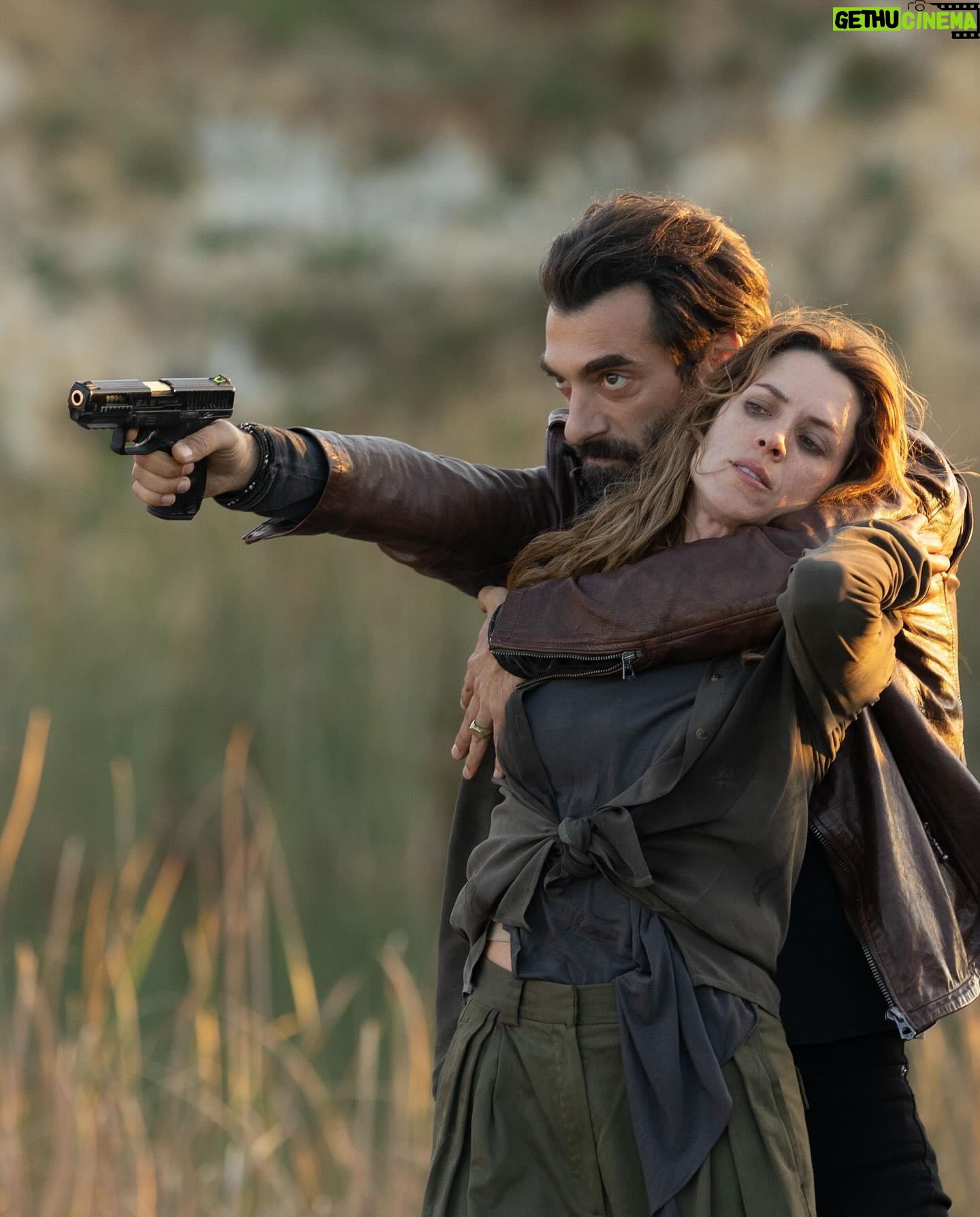 İlker Kaleli - 108.7K Likes - Hola España!
Nos encontramos esta noche a las 22.45 en @antena3com
Bundan 1,5 yıl önce, hiç bilmediğim bir dilde gözü karartıp düşmüştük bir hikayenin içine, deliliğin peşine…
“La passion Turca” bugün ilk defa İspanya ve Latin Amerika’da yayında.
🇹🇷 🇪🇸
F: @yigit___eken