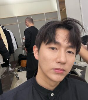 Im Seul-ong Instagram - 근황… 🥲